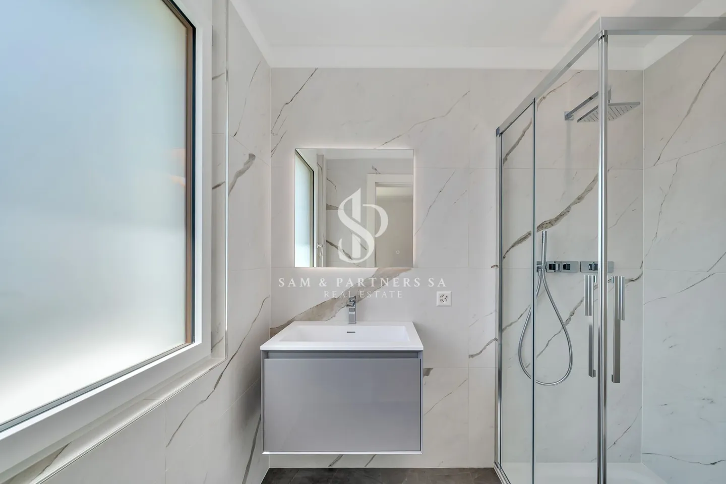 Modern House Newly Built - Photo 15 of 15