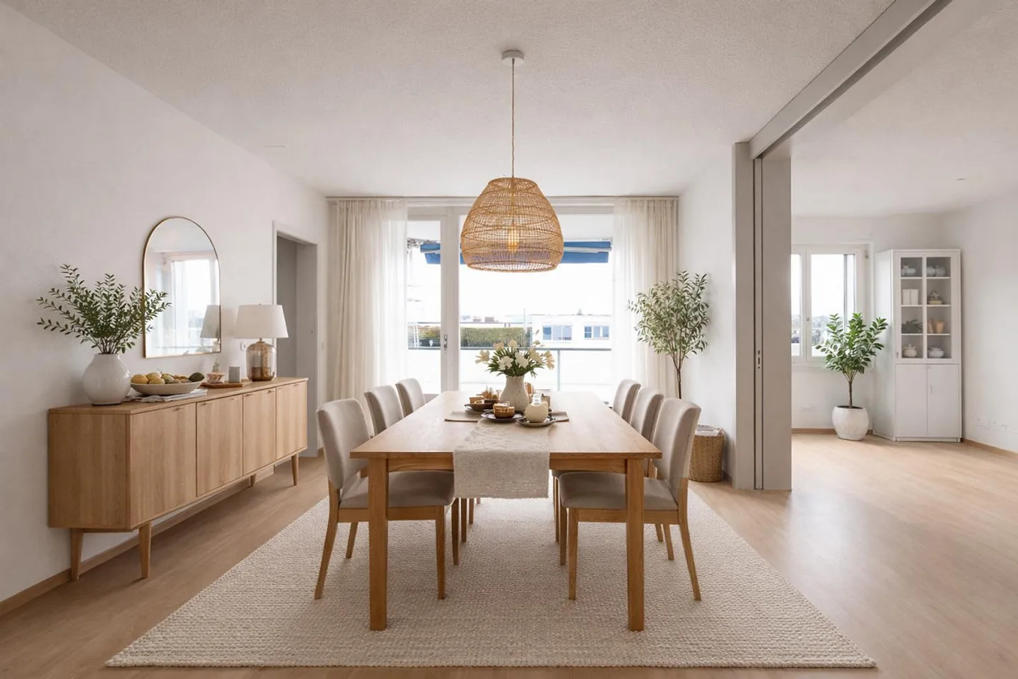 APPARTEMENT 3 ½ CHAMBRES ENSOLEILLÉ ET BIEN ENTRETENU AVEC UNE VUE IMPRENABLE À BAAR - Photo 1 sur 13