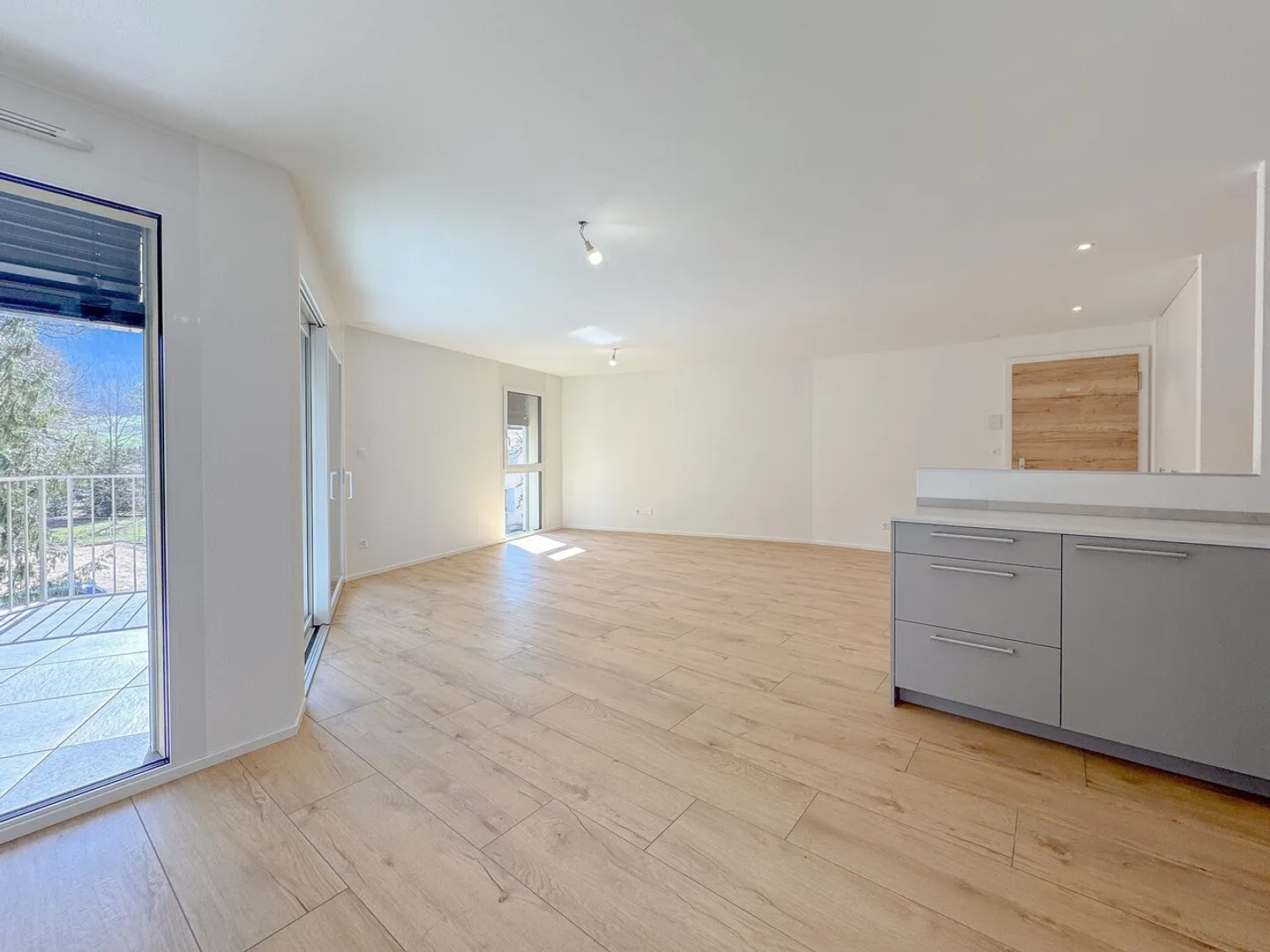 New 4.5-room apartment with balcony Campagne Pernod, lot B6 - Photo 4 of 12