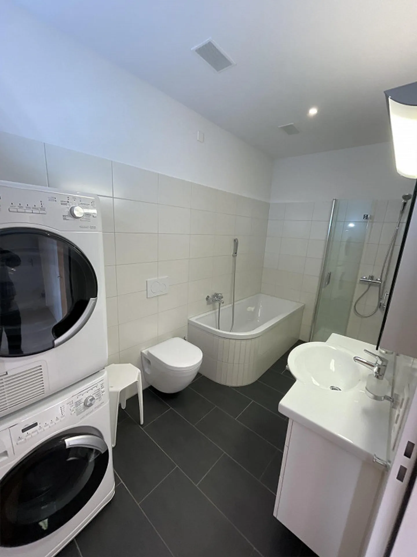 Duplex Apartment Above the Rooftops of Winterthur - Photo 7 of 12