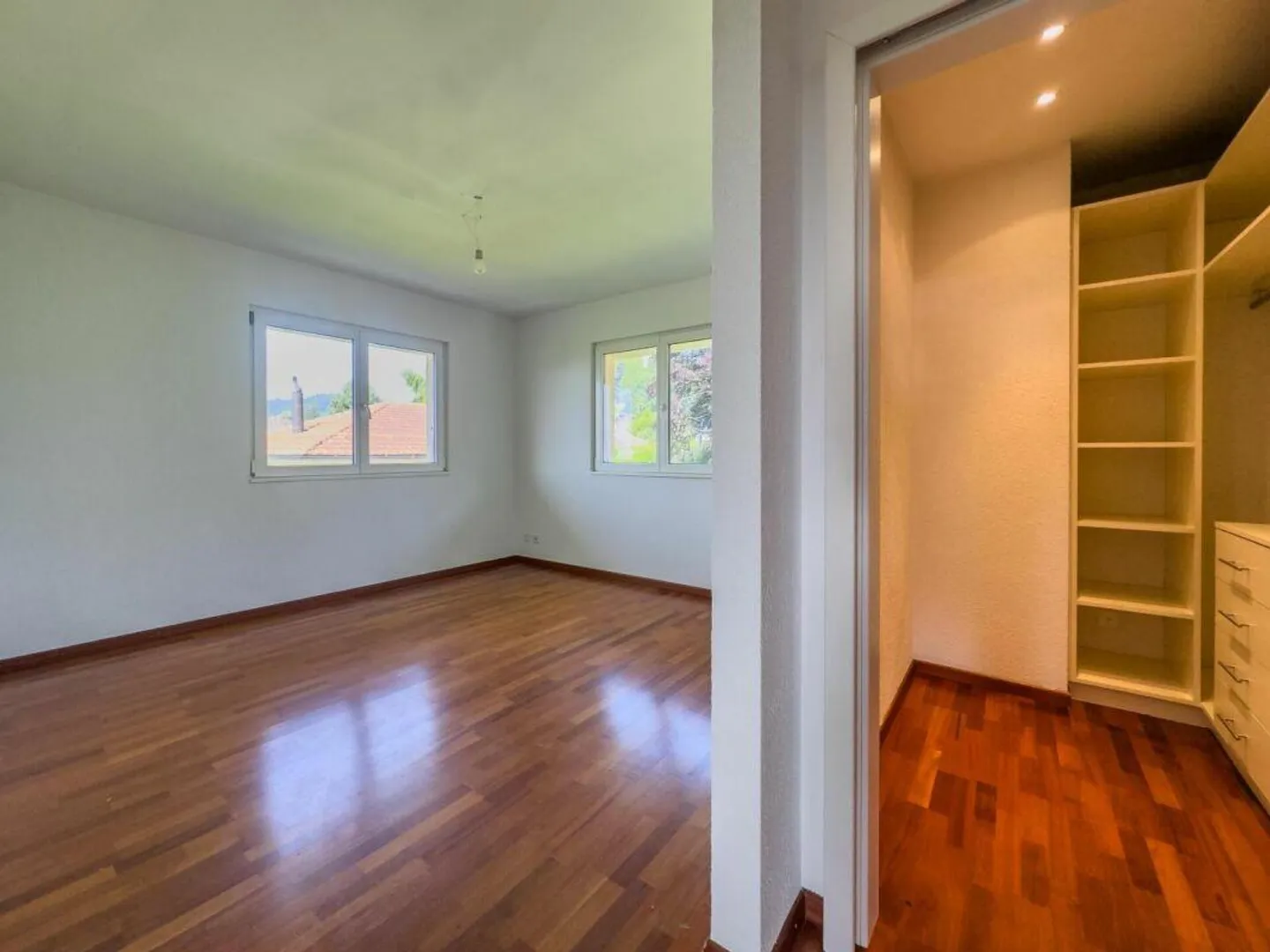 Villa spacieuse avec vue sur le lac - Photo 8 sur 13