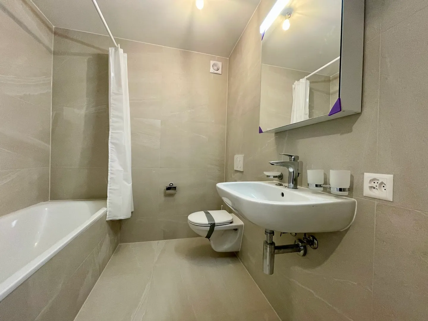 Maison villageoise de 4 pièces avec garage privé - Photo 7 sur 9