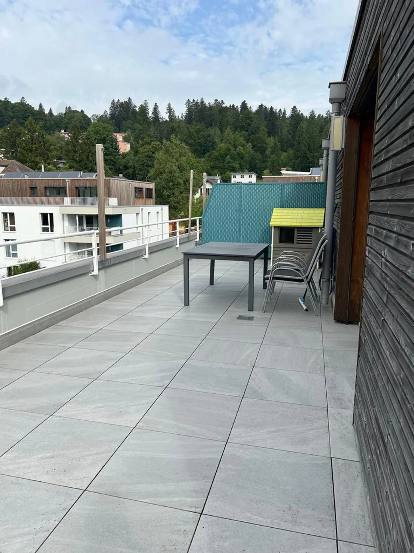 Charmant Appartement Attique - Photo 3 sur 9