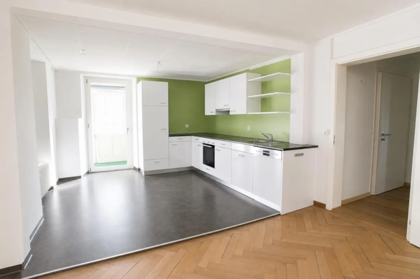 Temporary Apartment in Central Location - Photo 2 of 7
