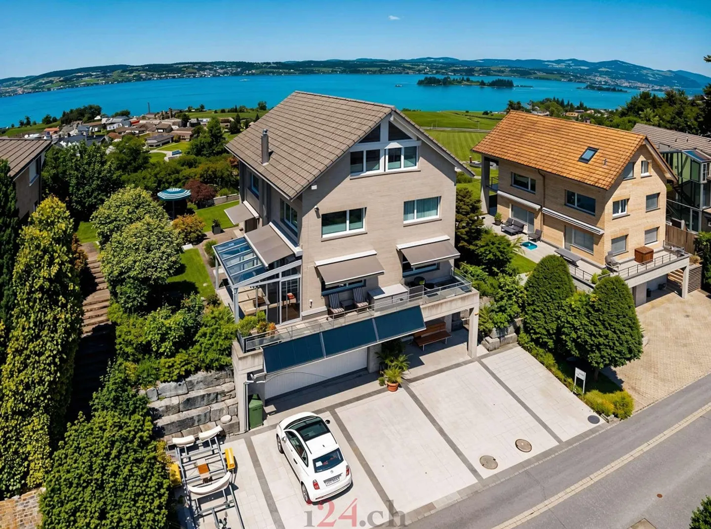 Tanto spazio, tante vedute – Ampia casa unifamiliare sopra il Z... - Foto 1 di 16