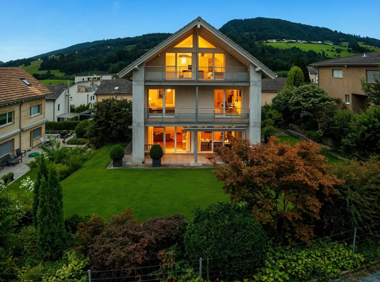 Tanto spazio, tante vedute – Ampia casa unifamiliare sopra il Z... - Foto 2 di 16