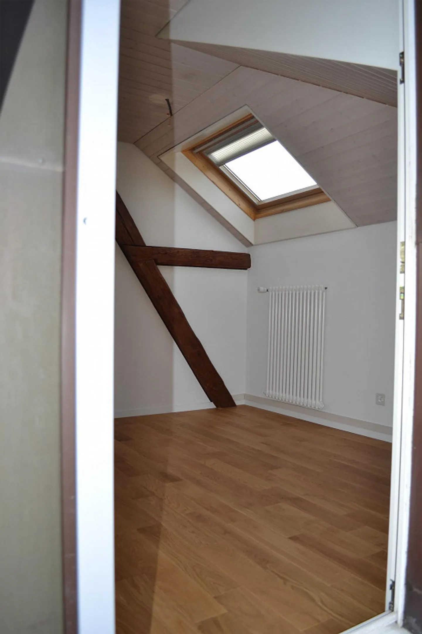 3.5 Room Attic Apartment - Photo 10 of 12