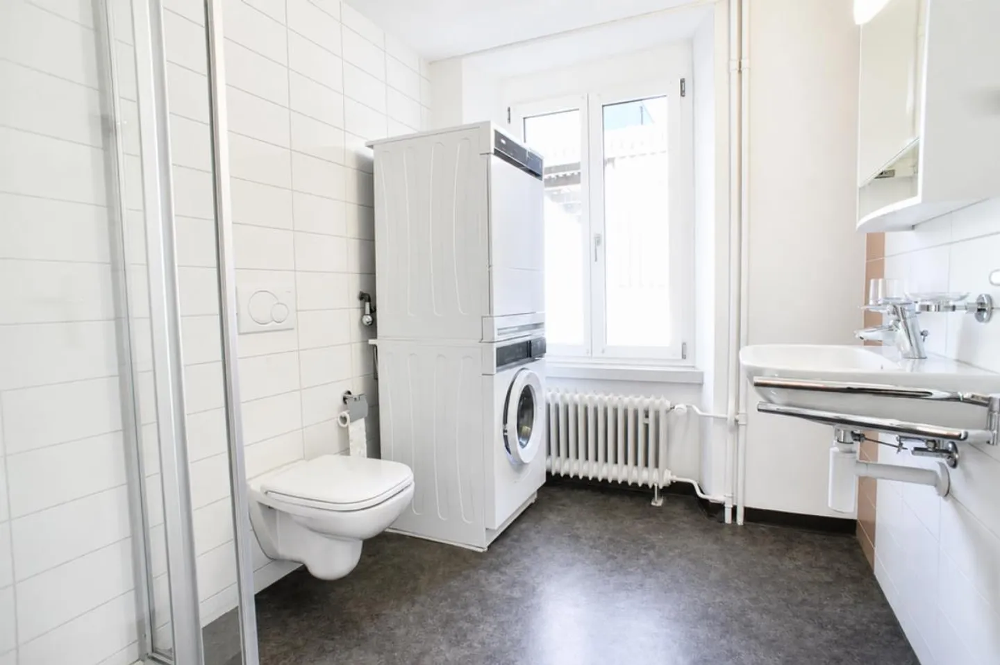 Temporary Apartment in Central Location - Photo 6 of 7