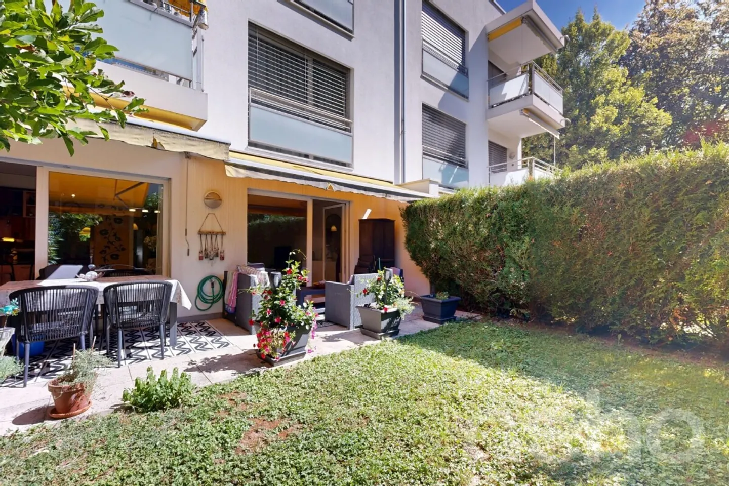 Appartement Charmant avec Jardin - Photo 8 sur 9