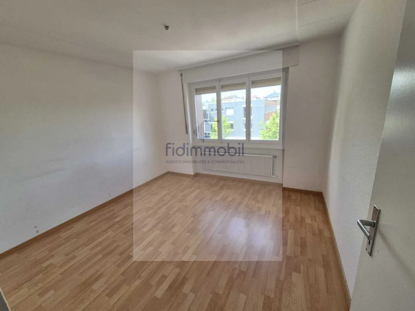 Magnificent 3-room apartment for rent in La Chaux-de-Fonds - Photo 2 of 7