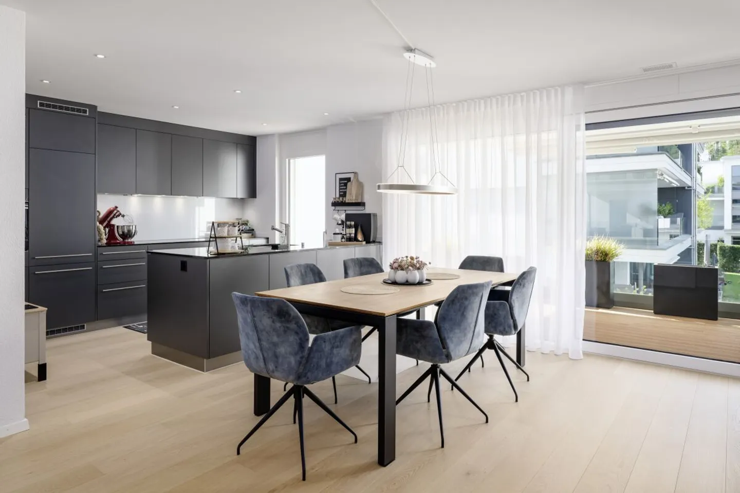 Exklusives Wohnen auf höchstem Niveau - Foto 1 di 7