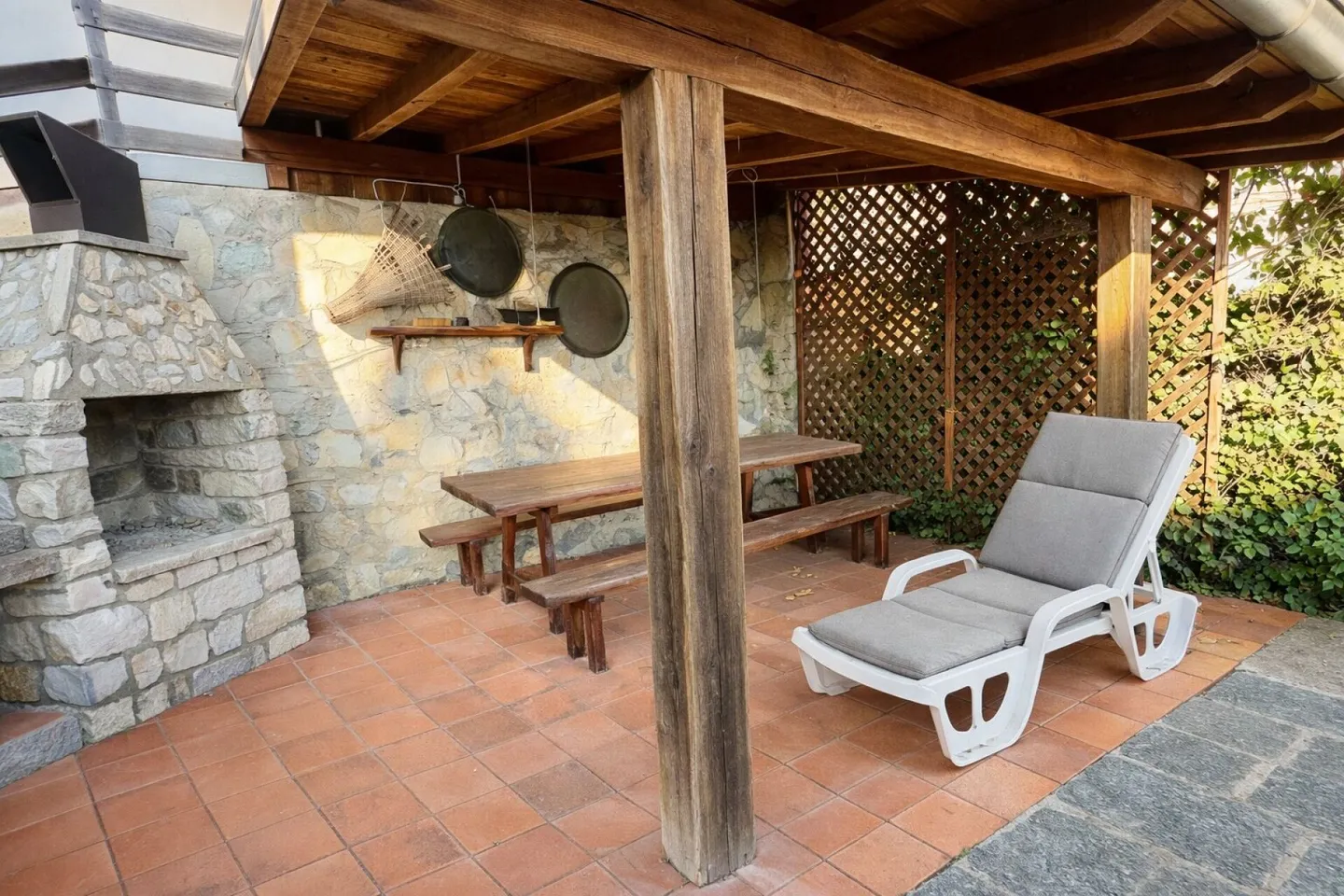 Maison individuelle dans un endroit calme avec vue, à rénover - Photo 10 sur 15