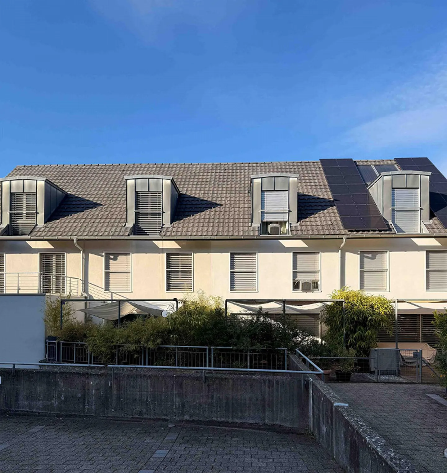 Exclusive Row House with Lake Access - Photo 9 of 15