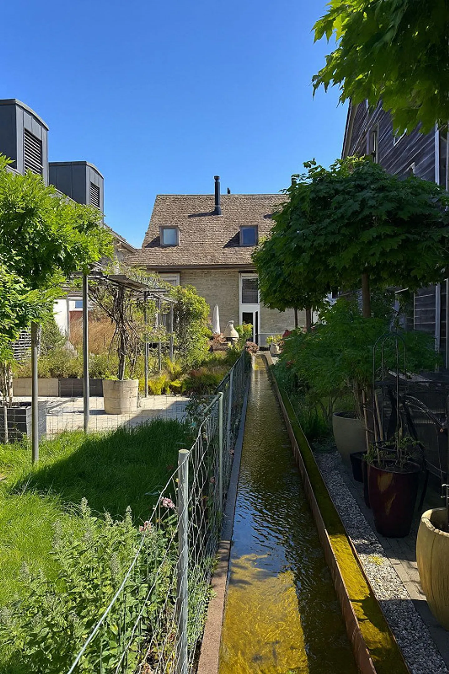 Exclusive Row House with Lake Access - Photo 10 of 15