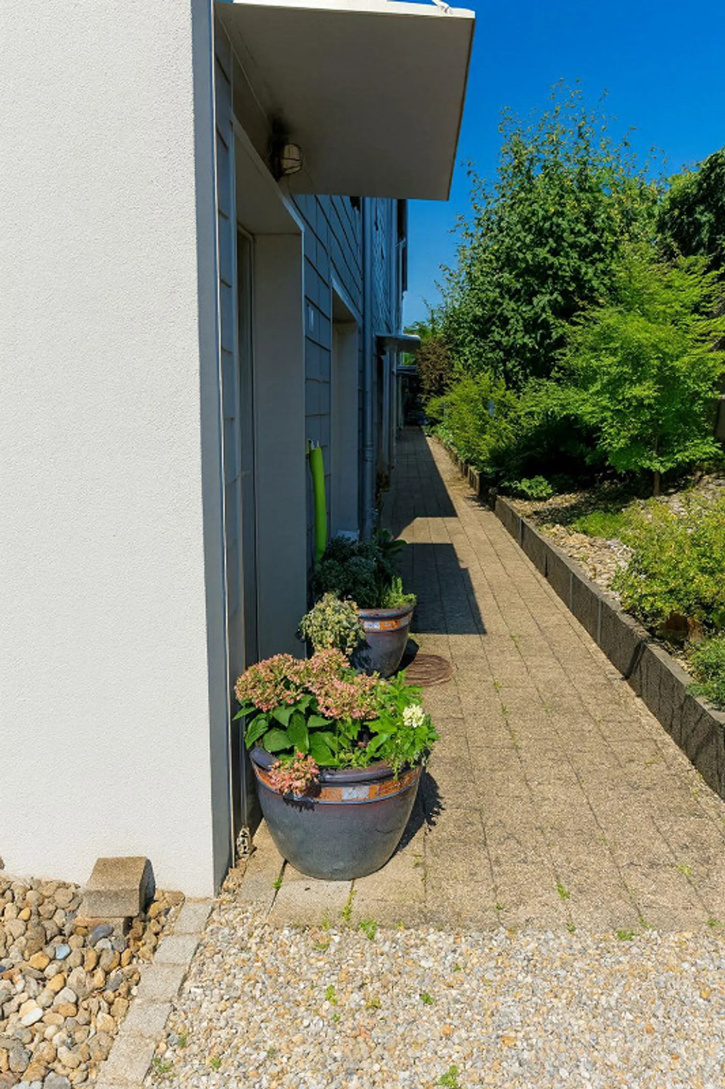 Exclusive Row House with Lake Access - Photo 11 of 15