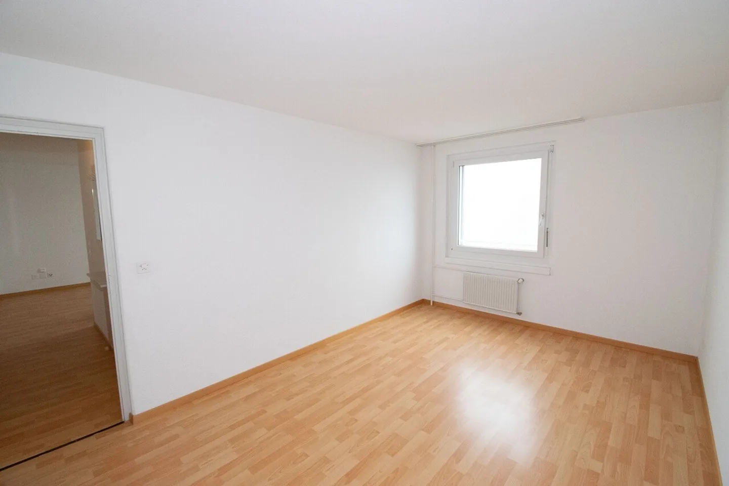 Geräumige Wohnung mit Aussicht - Foto 3 von 4