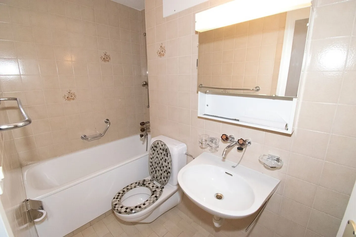 Geräumige Wohnung mit Aussicht - Foto 4 von 4