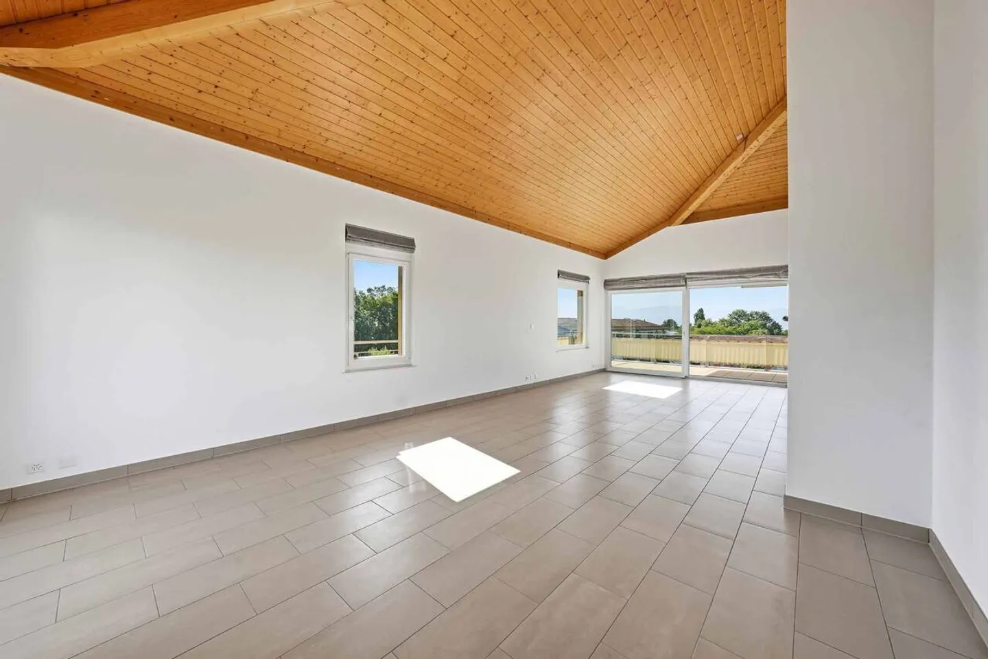 Luxus-Duplex mit 7,5 Zimmern und Blick auf den Genfersee und die Alpen - Foto 6 von 9