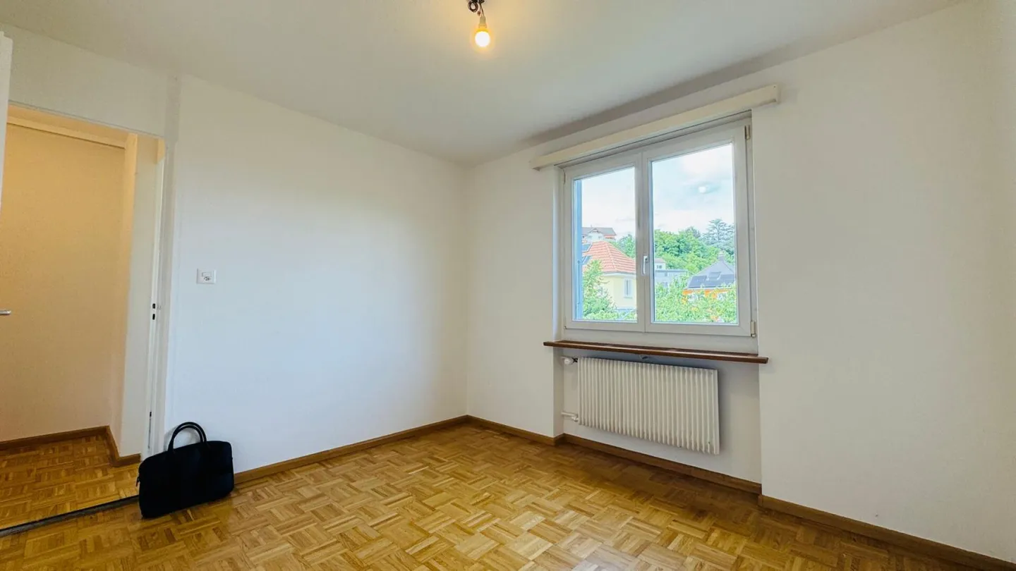 Maison polyvalente de 3 familles dans un emplacement privilégié - idéale pour la vie multigénérationnelle, vivre et travailler sous un même toit - Photo 8 sur 11