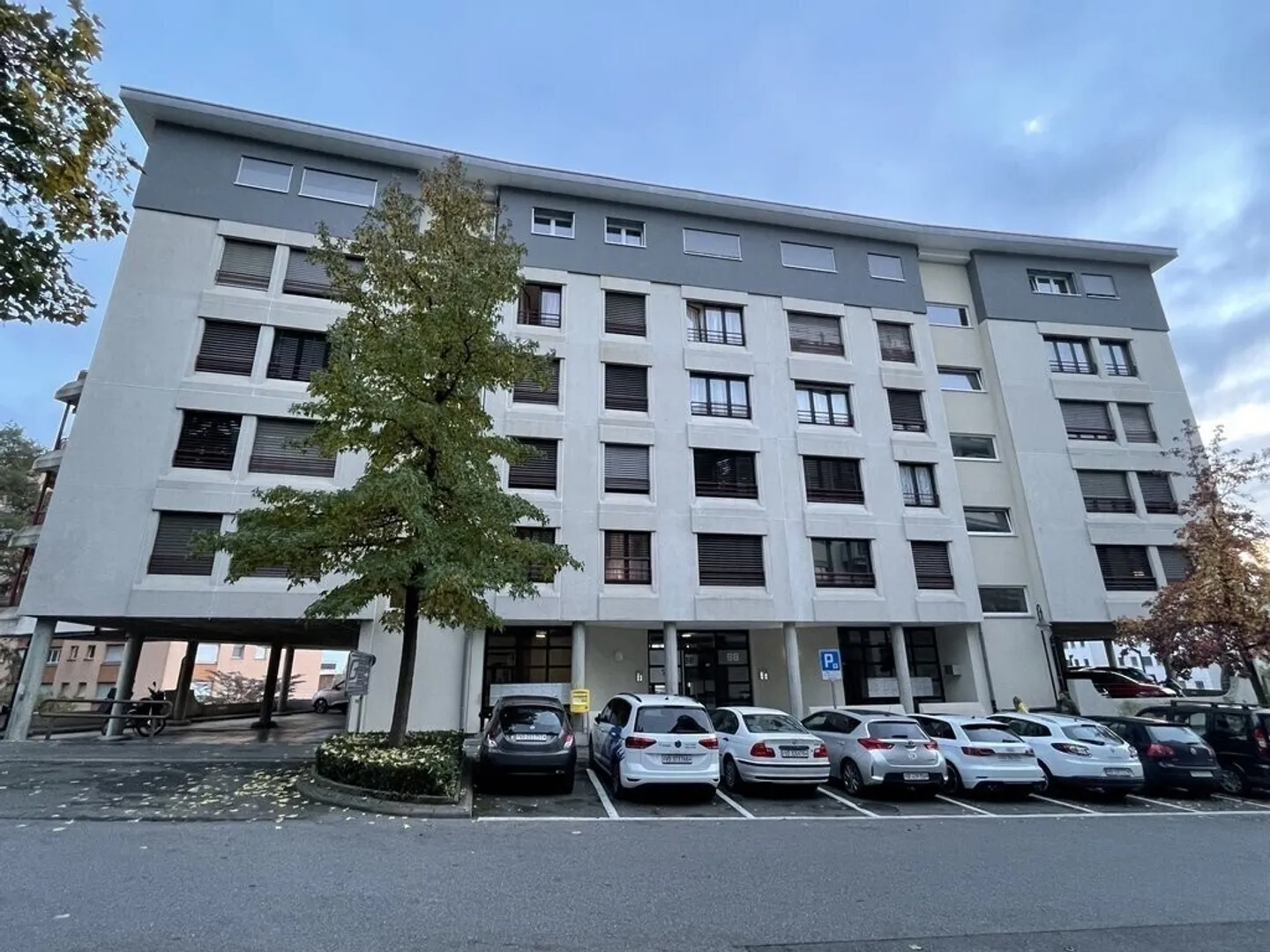 Außenparkplatz zur Miete in Clarens - Foto 1 von 1