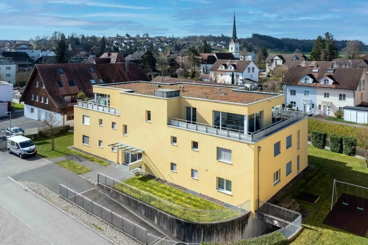 Vous cherchez une place de parking ? - Photo 1 sur 1
