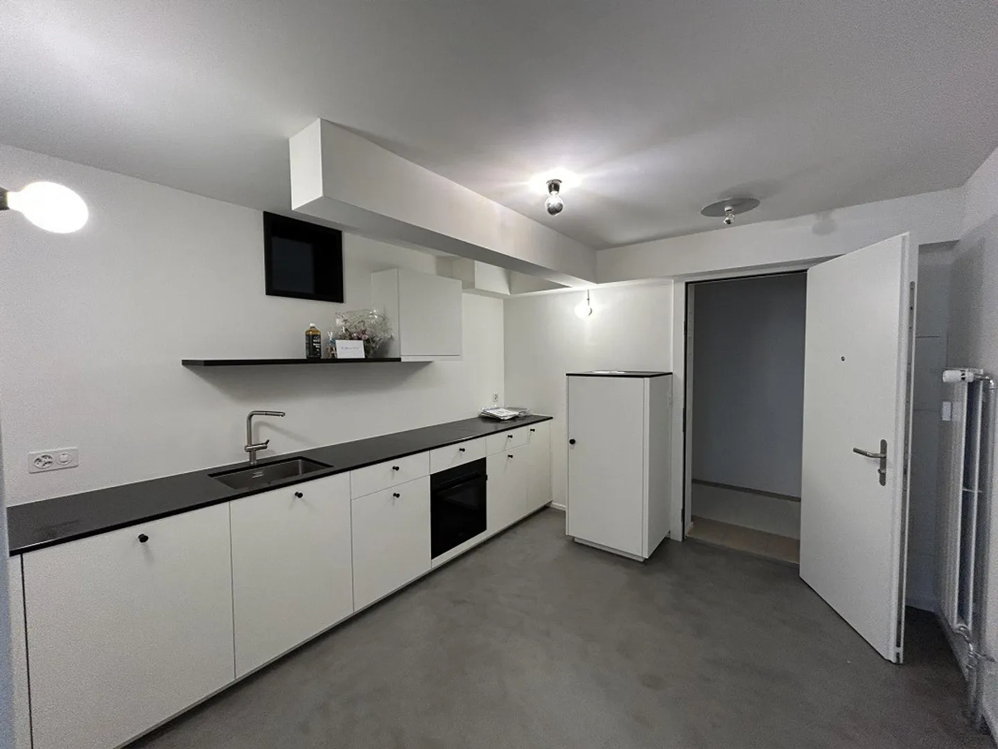 Il tuo appartamento di 2,5 stanze direttamente sul Reno - Foto 2 di 8