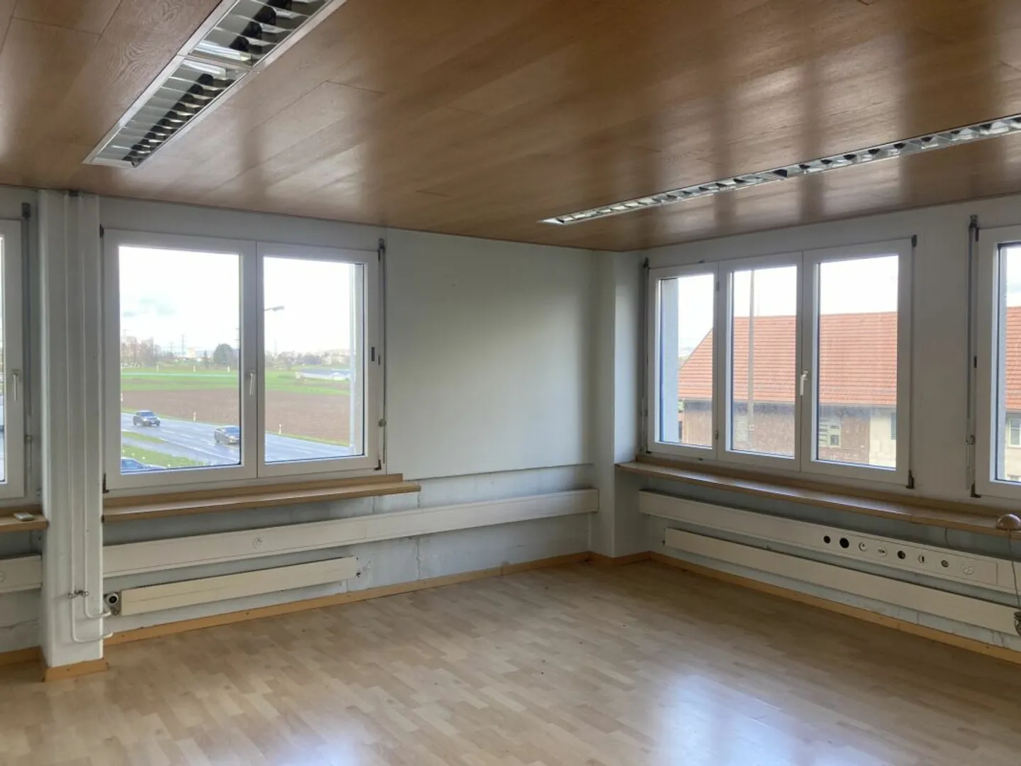 Espace de bureau attrayant au 1er étage - Photo 3 sur 8