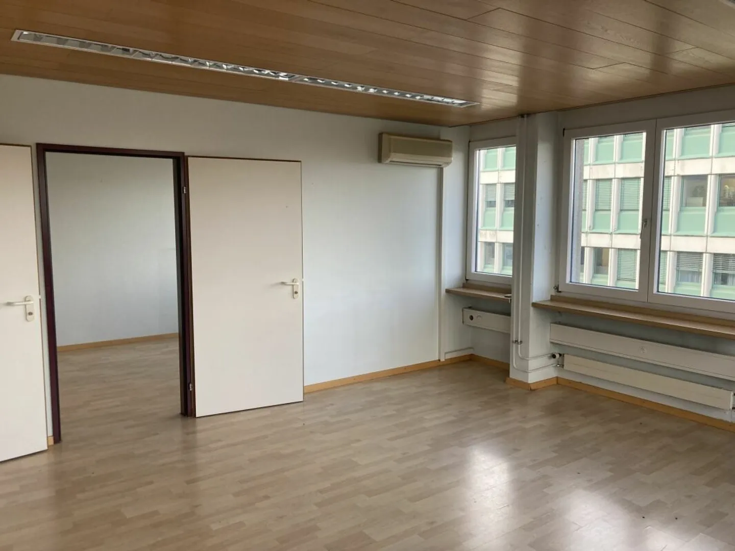 Espace de bureau attrayant au 1er étage - Photo 4 sur 8