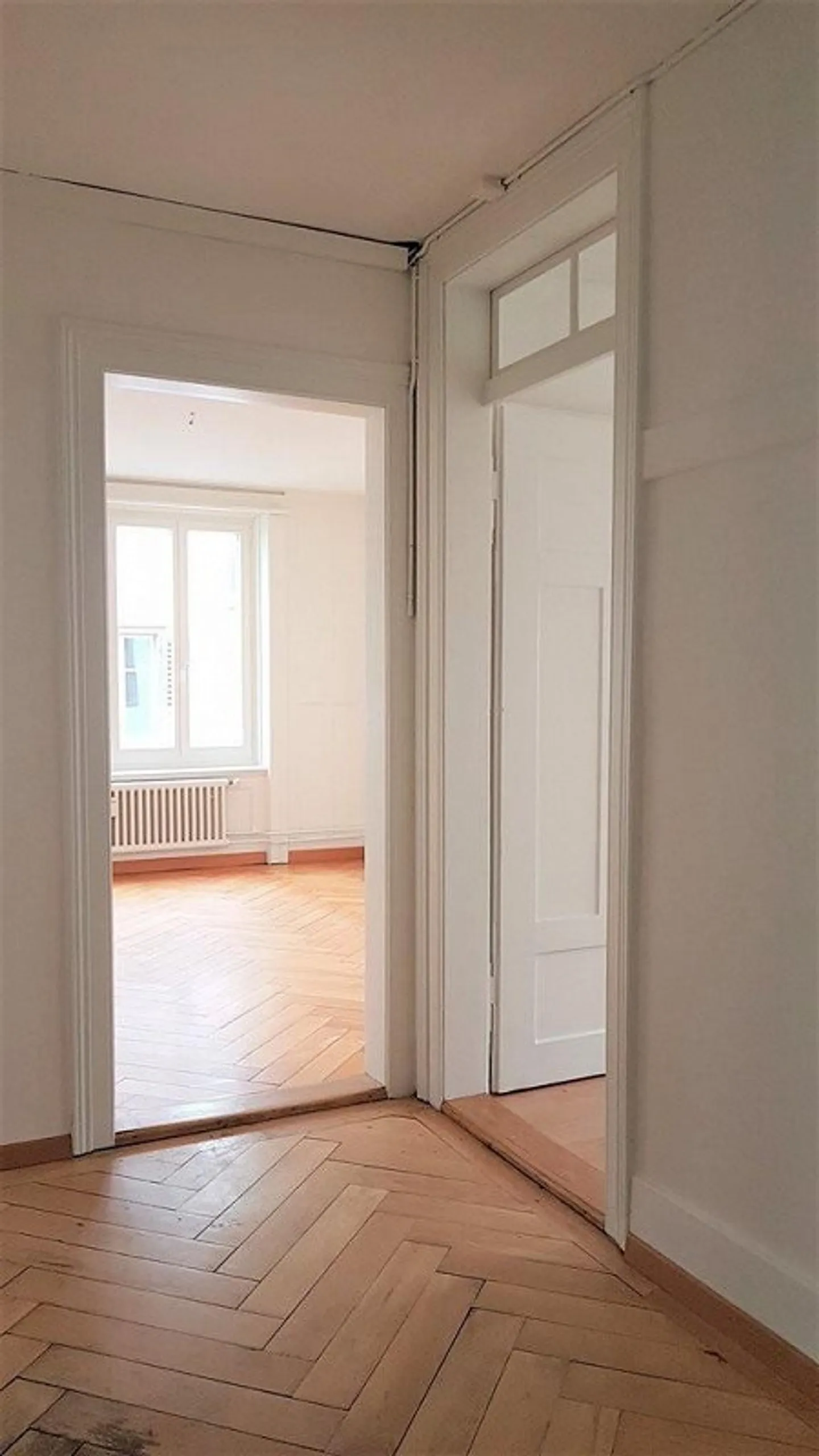 Appartement ancien à la périphérie ouest du centre-ville - Photo 4 sur 5