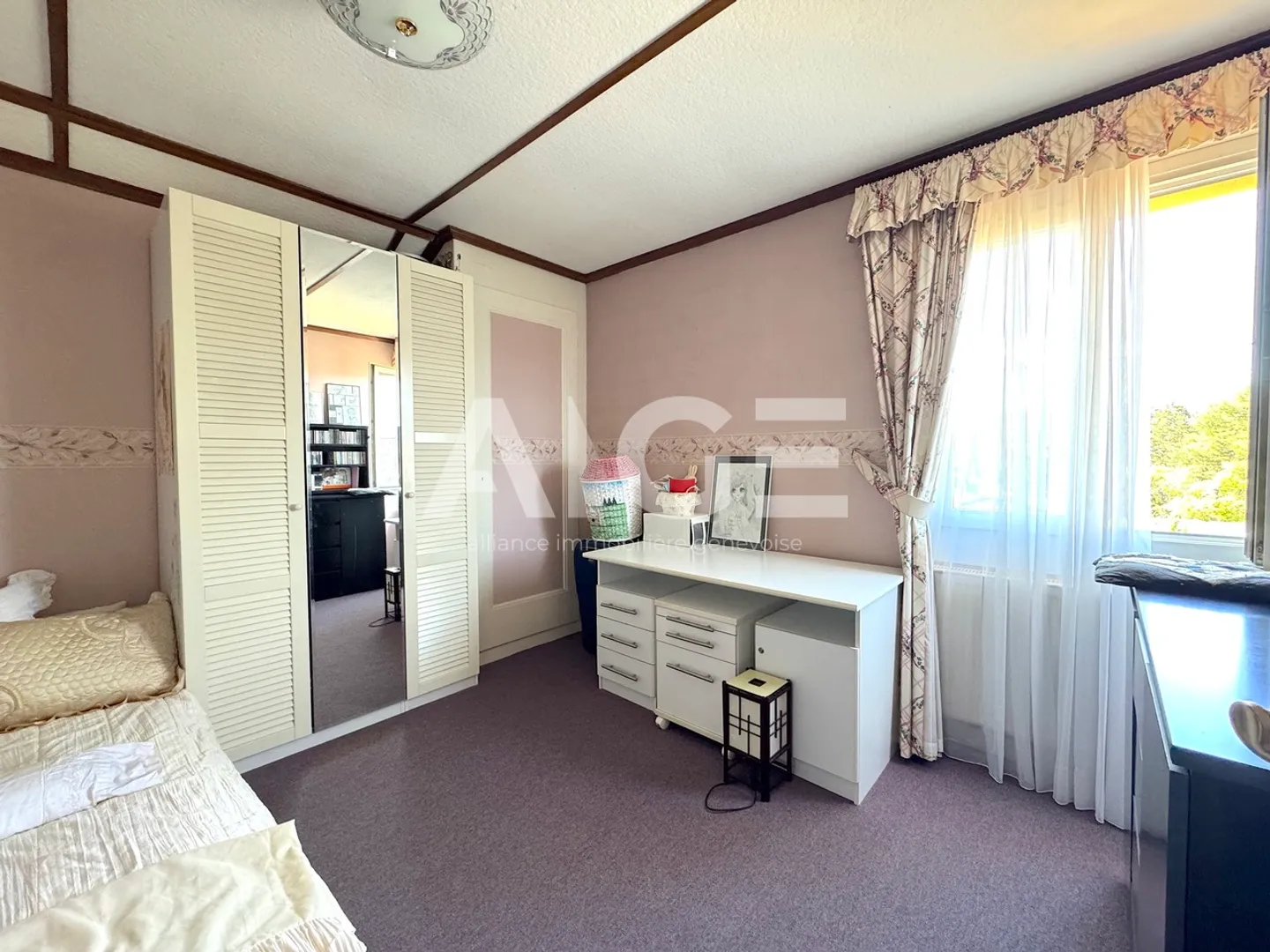 Bella villa indipendente su un terreno di 1.100 m2 - Foto 9 di 20