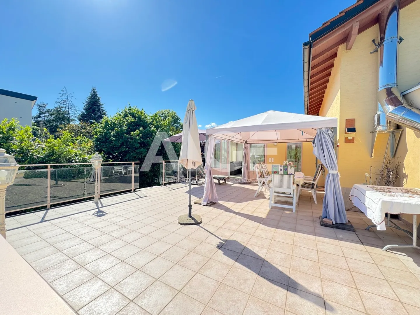 Bella villa indipendente su un terreno di 1.100 m2 - Foto 15 di 20