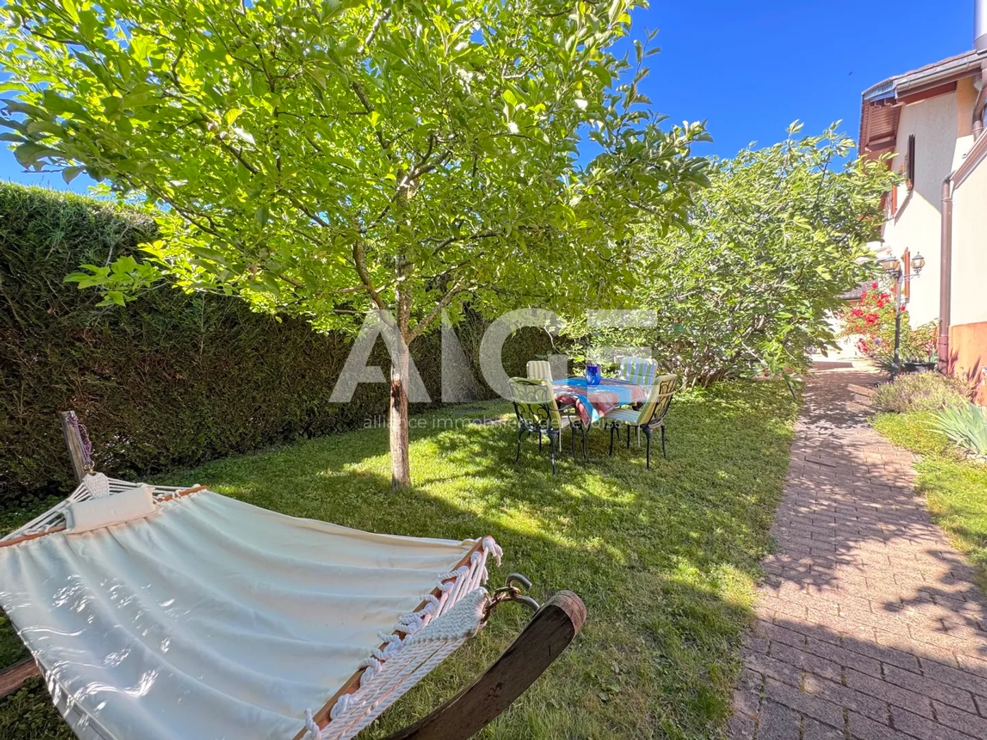 Bella villa indipendente su un terreno di 1.100 m2 - Foto 19 di 20
