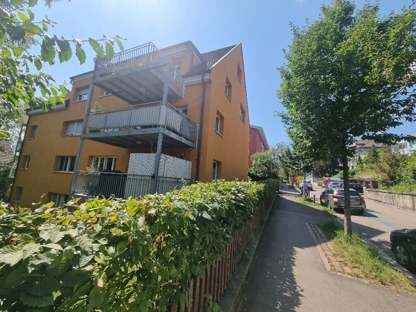 Moderne avec Environnement Vert - Photo 1 sur 13