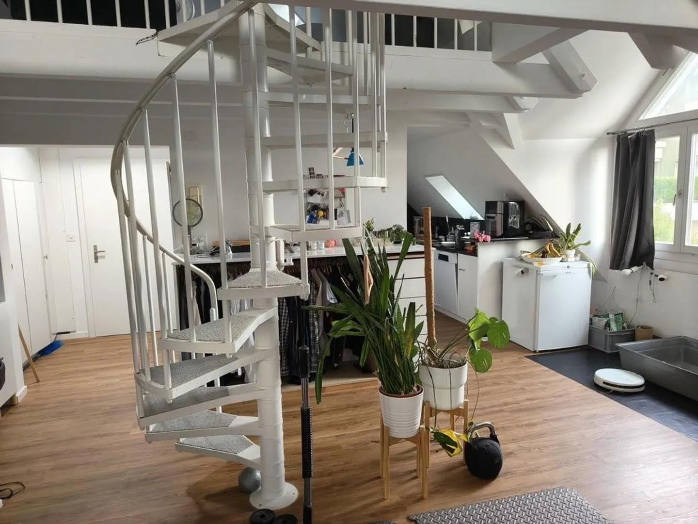 Spacious 2-room maisonette apartment in Albisrieden - Photo 3 of 12