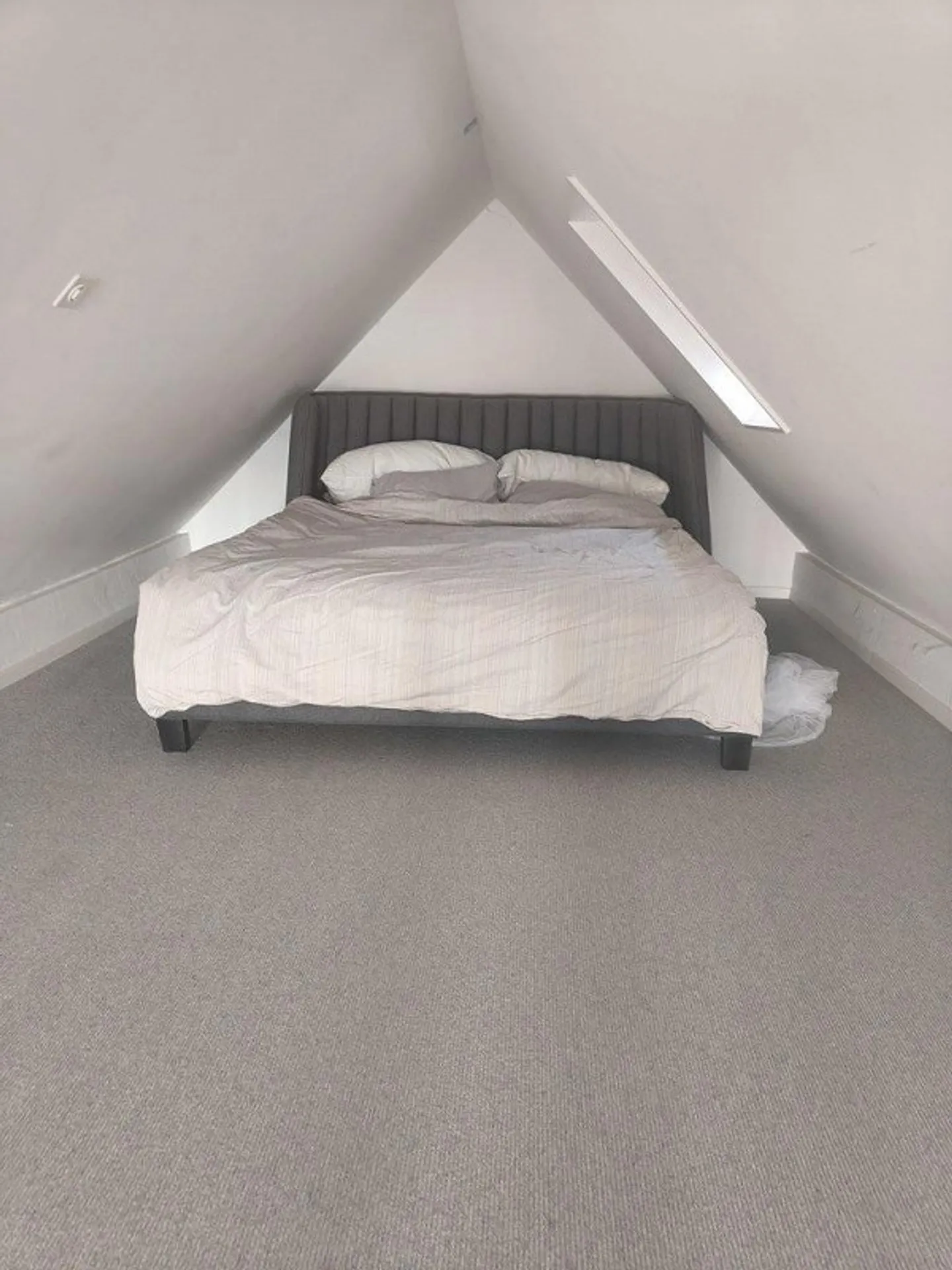 Spacious 2-room maisonette apartment in Albisrieden - Photo 8 of 12