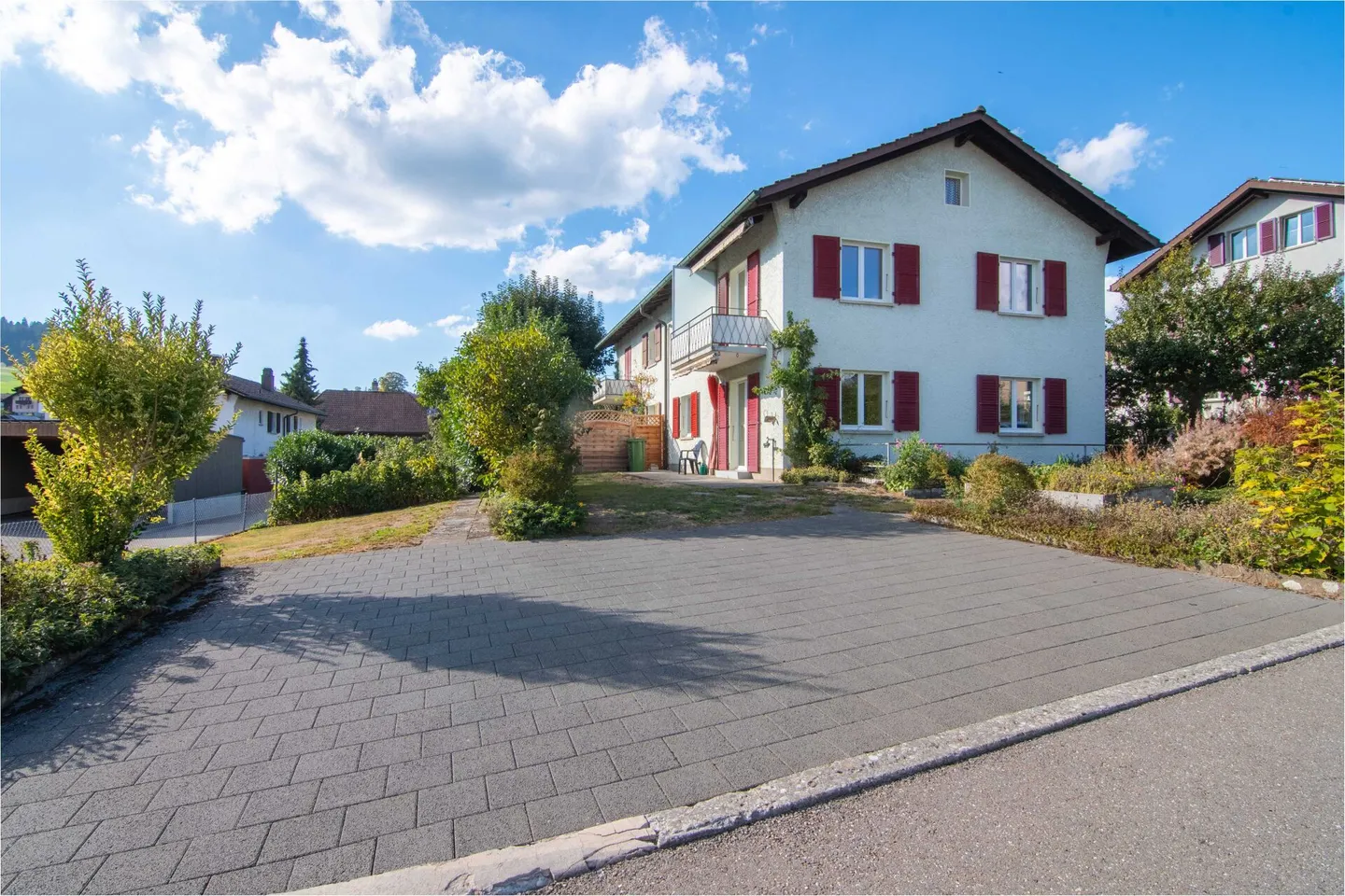 Maison jumelée attrayante de 5,5 pièces pouvant être utilisée comme maison individuelle ou maison bifamiliale - Photo 13 sur 15