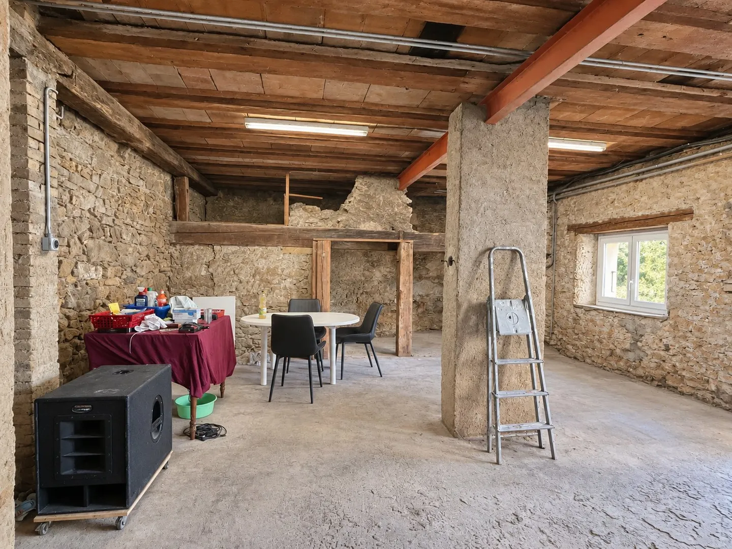Casa di villaggio con vista: un bel potenziale da rivelare - Foto 11 di 13