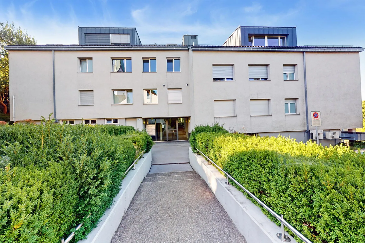 Appartamento con bellissima grande terrazza giardino - Foto 1 di 9