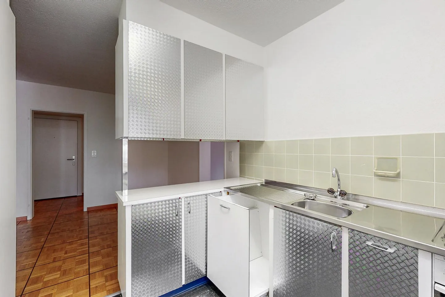 Appartamento con bellissima grande terrazza giardino - Foto 5 di 9