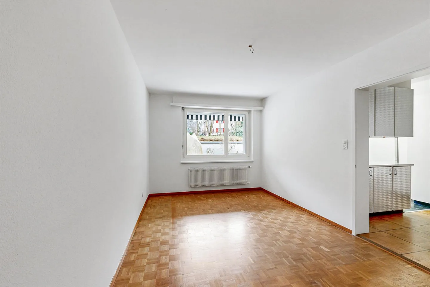 Appartamento con bellissima grande terrazza giardino - Foto 7 di 9