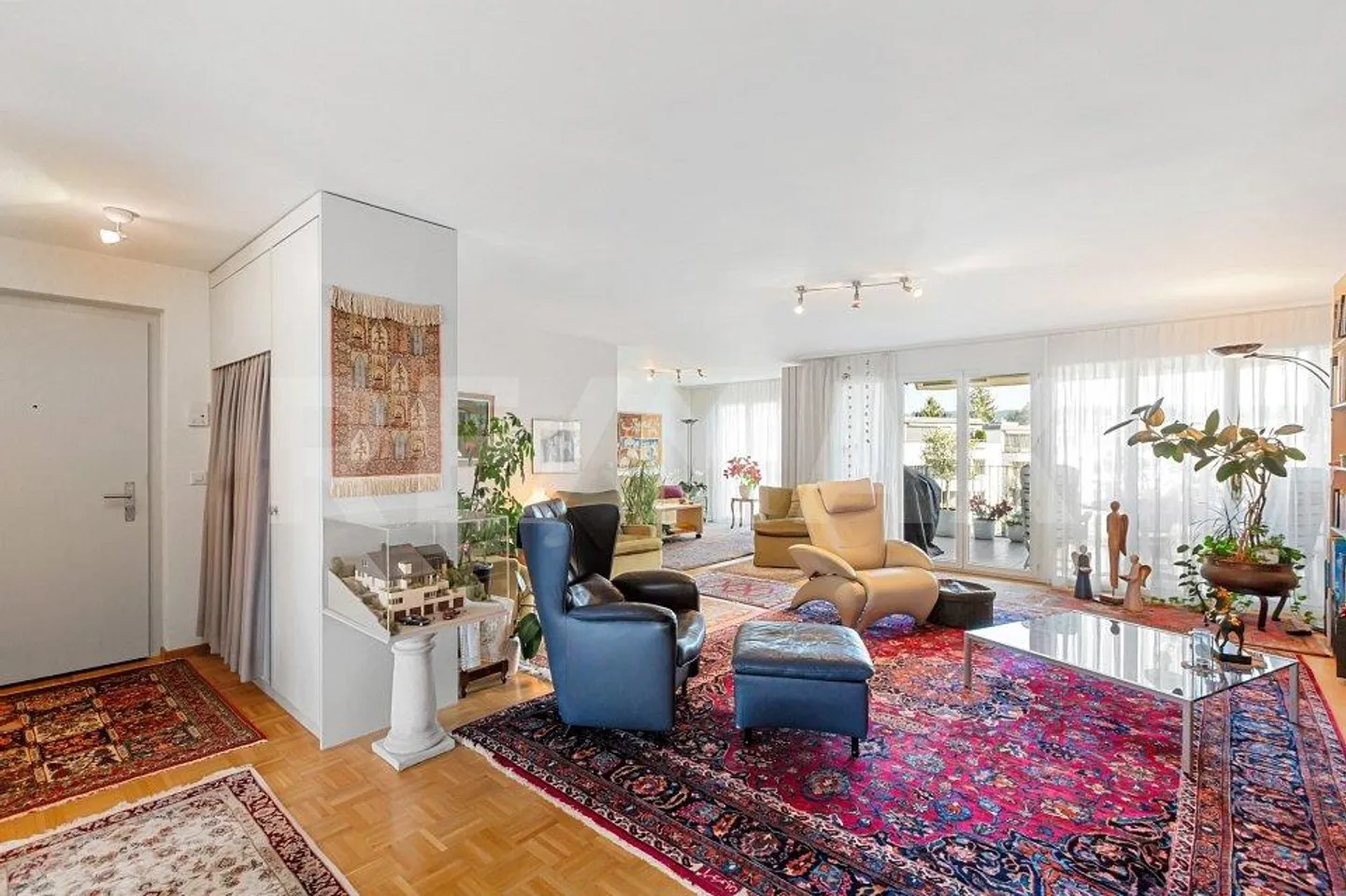 Geräumige 4.5-Zimmer-Wohnung - Foto 3 von 13