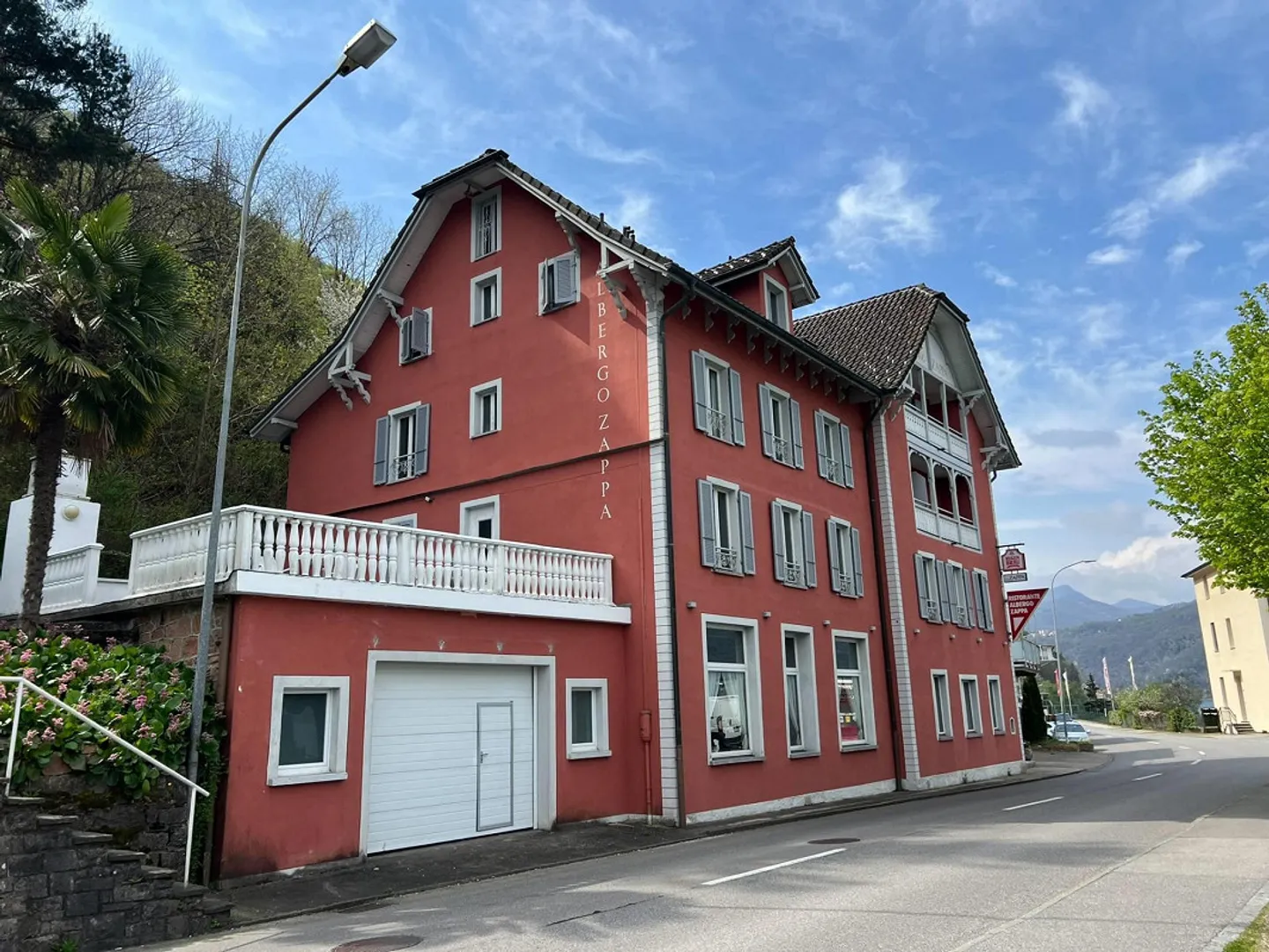 Hotel Storico Fronte Lago - Foto 2 di 13