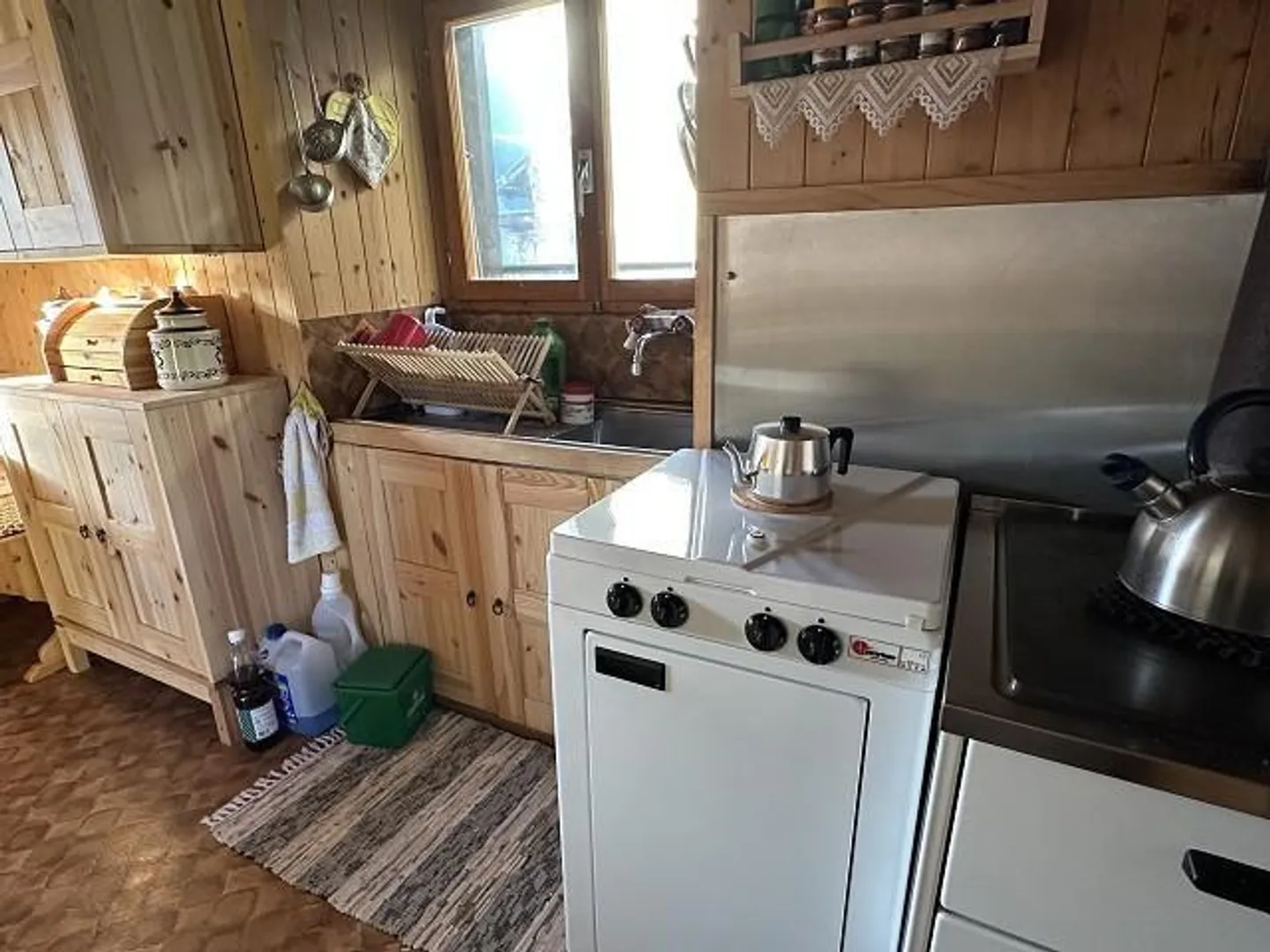 Rustique de 2 pièces avec terrasse dans un endroit très calme et ensoleillé dans la nature - Photo 6 sur 24
