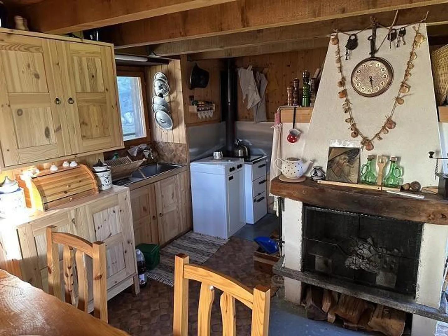 Rustique de 2 pièces avec terrasse dans un endroit très calme et ensoleillé dans la nature - Photo 2 sur 24