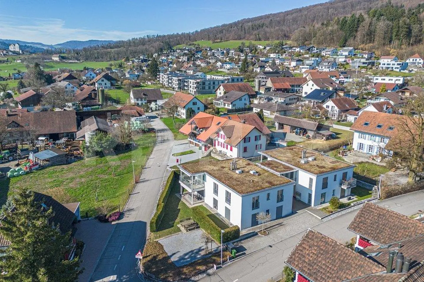 Condominium moderne de 4,5 pièces au 1er étage - Photo 2 sur 10