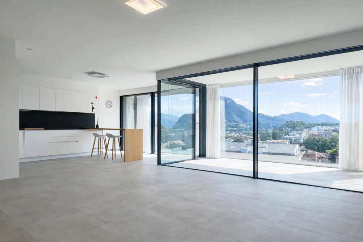 Exklusives Apartment mit Terrasse - Foto 1 von 13