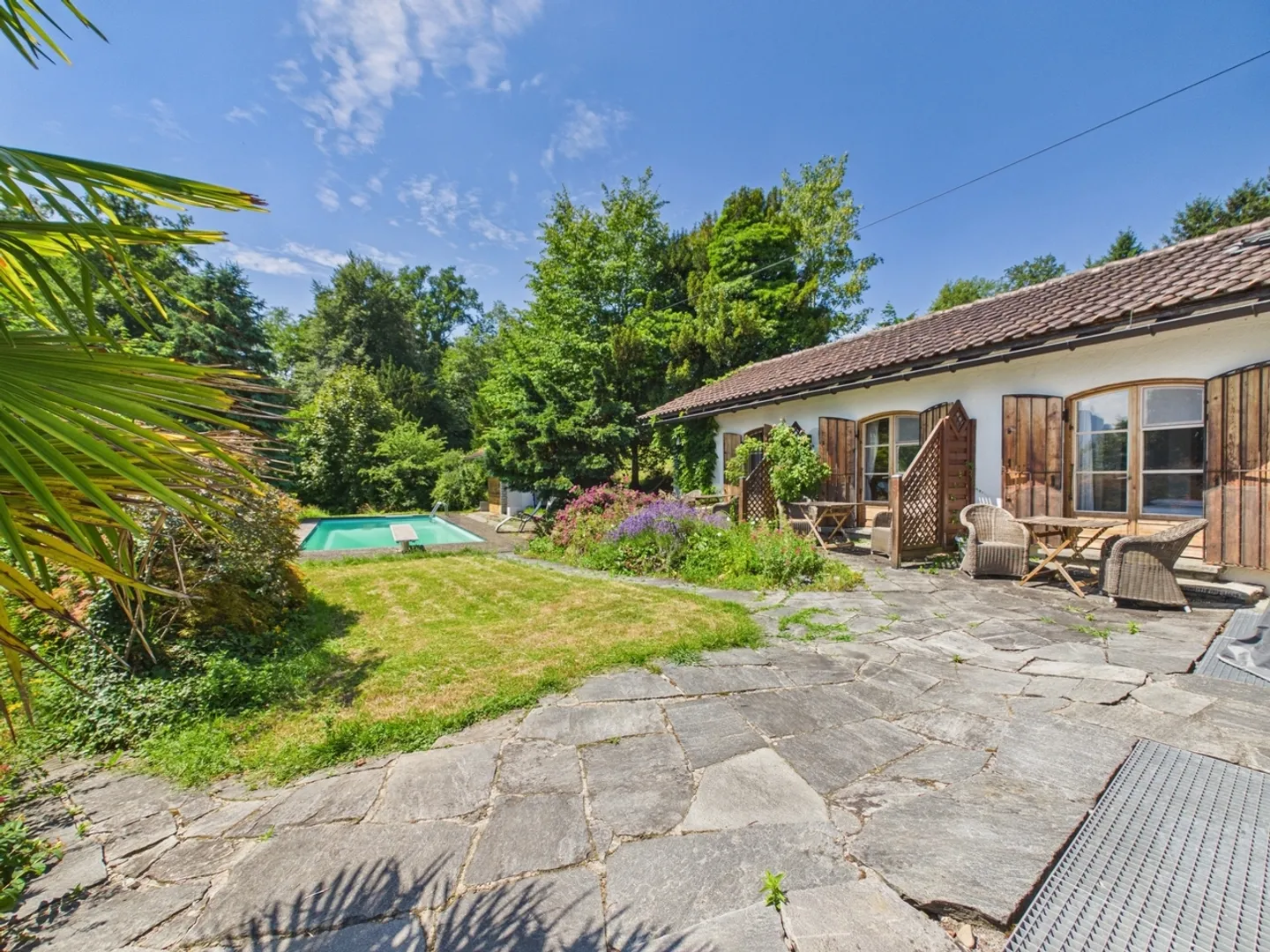 Exklusive Villa mit Pool in Luzern - Photo 5 of 13