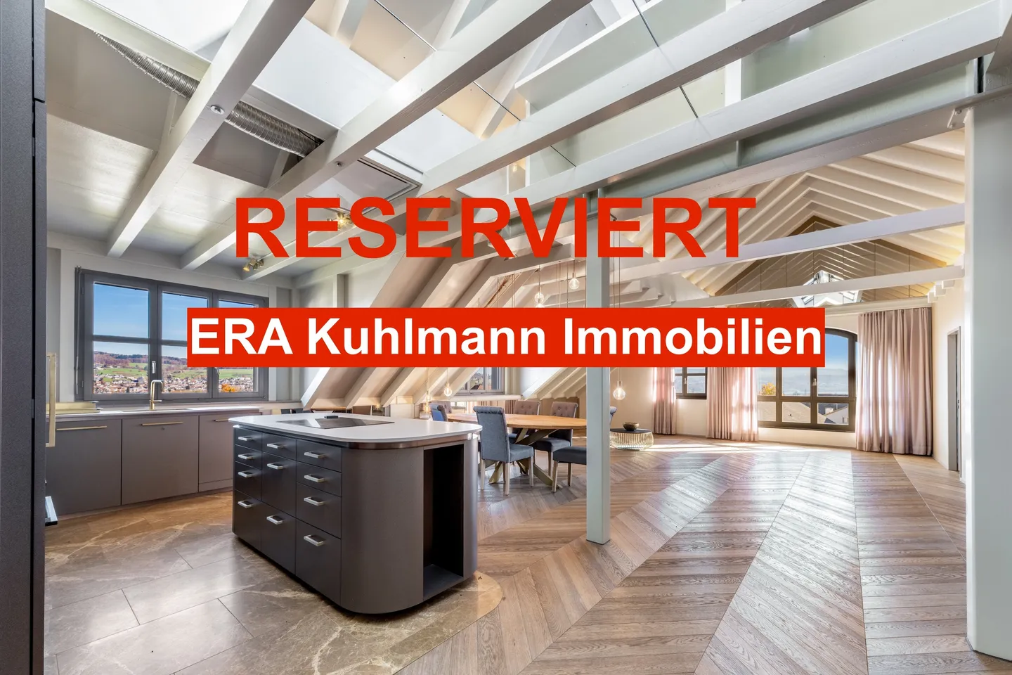 Luxurious 4.5-room penthouse apartment (170m²) with gallery and lake view - Photo 1 of 1