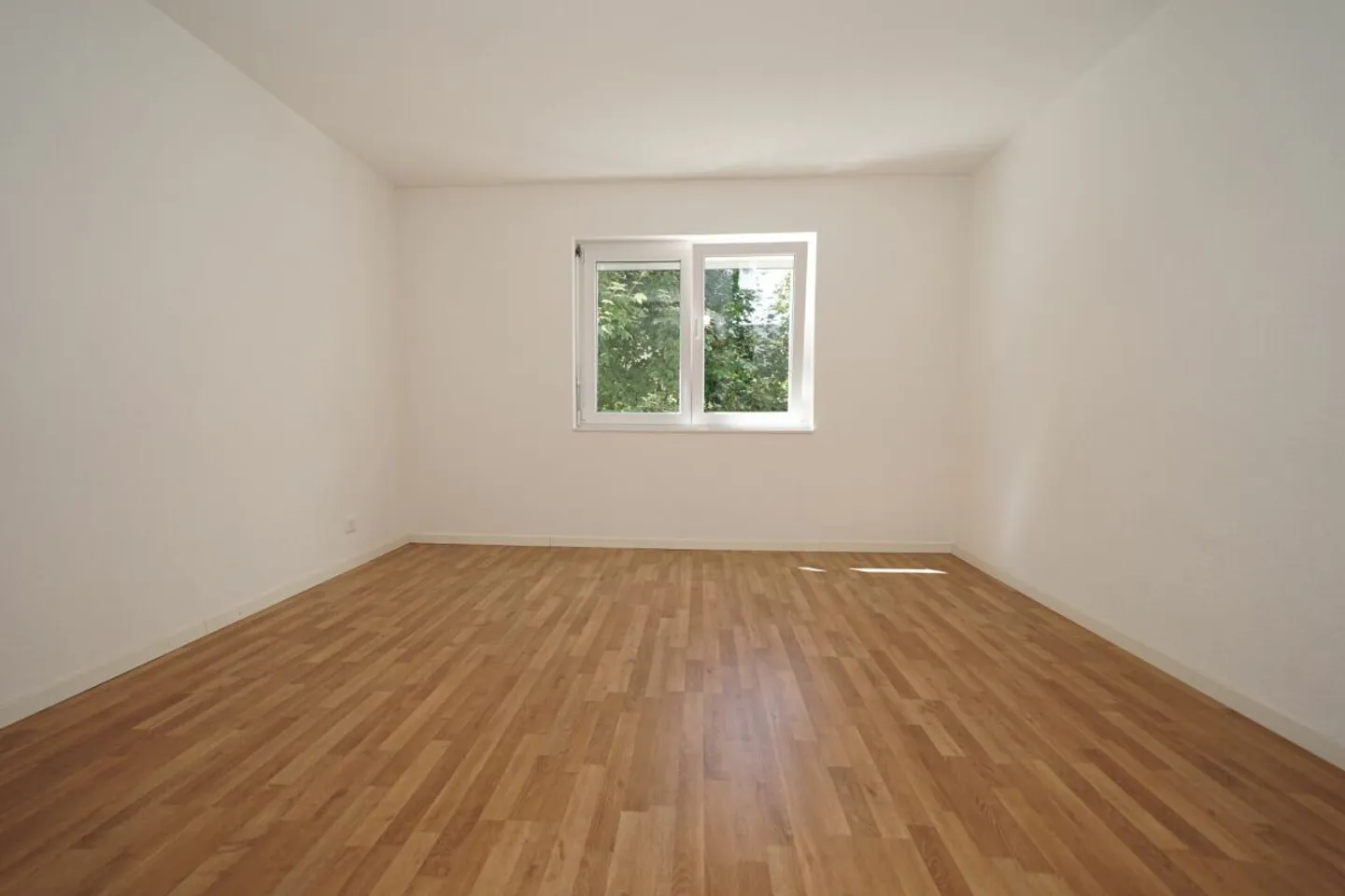 Bright 3.5-room apartment with sunny balcony in a quiet location - Photo 3 of 8