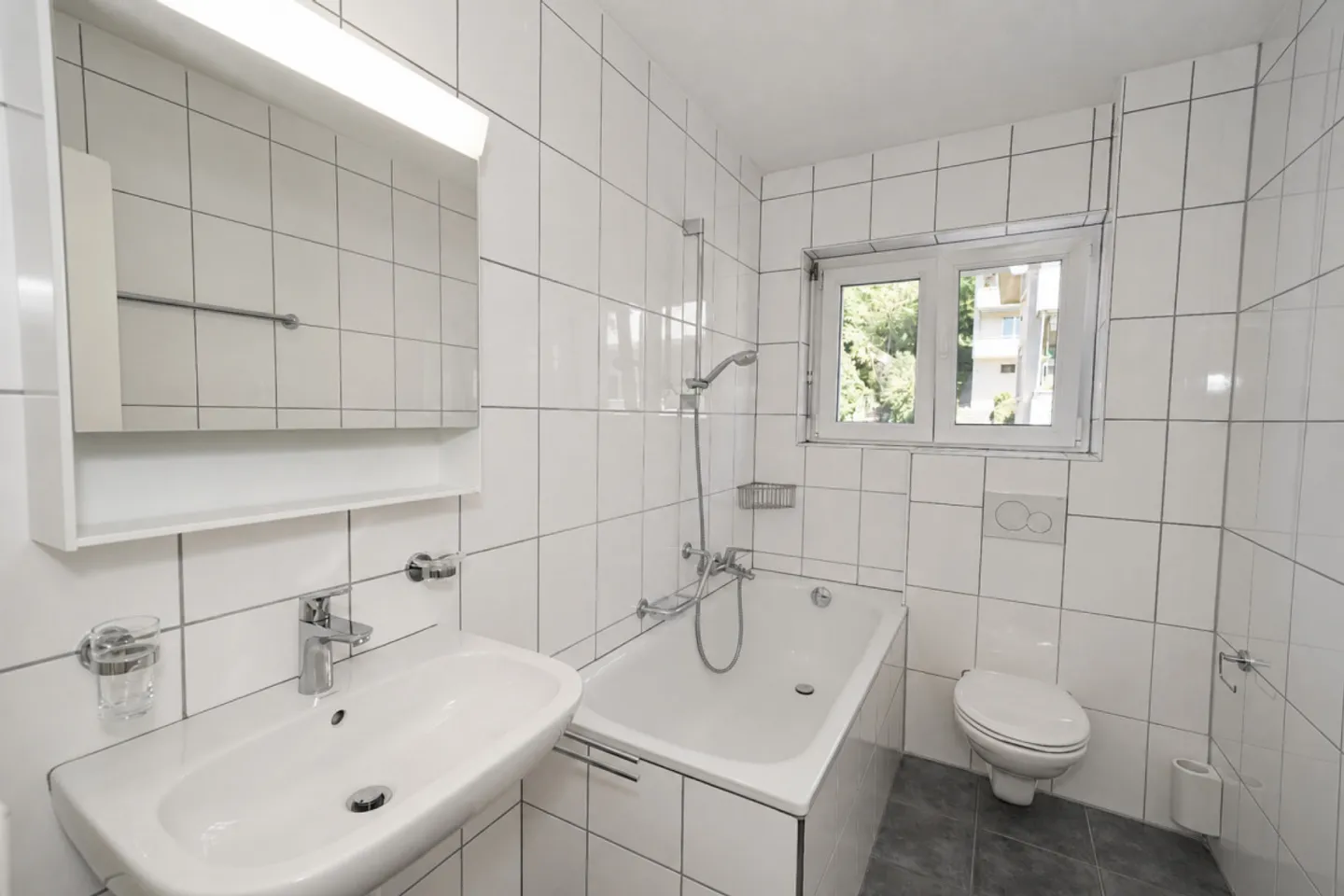 Bright 3.5-room apartment with sunny balcony in a quiet location - Photo 5 of 8